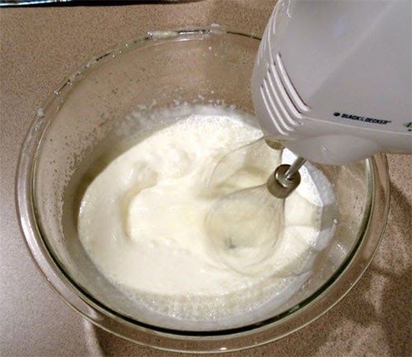 cách làm kem bằng sữa bột 4