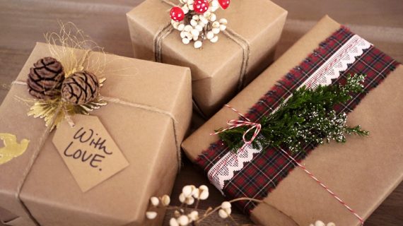 Hướng dẫn cách gói quà đơn giản mà vô cùng hiệu quả